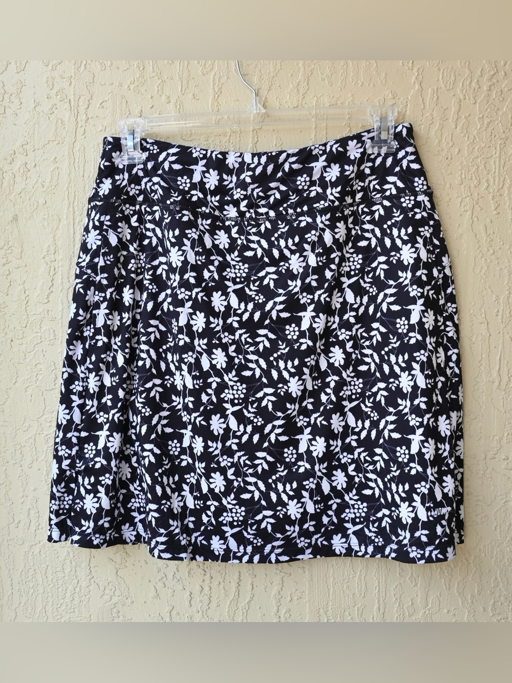 Women’s Black & White Floral Swim Coverup Skort